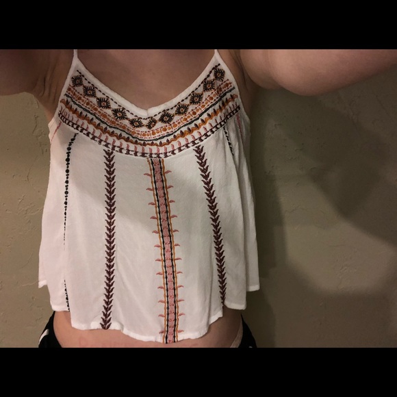 Sleeveless Patterned Top - Picture 1 of 3